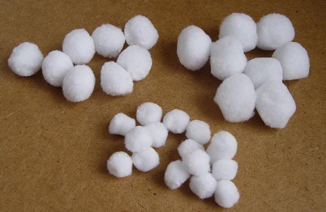 Koule sněhová bílá 2,5 cm, 5 ks