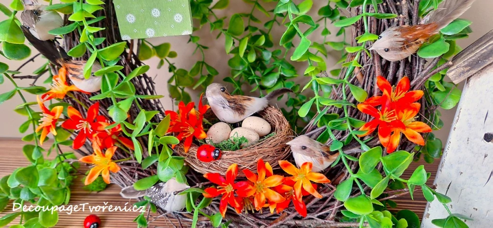 Vejce 3 cm strakatá krémová, 6 ks