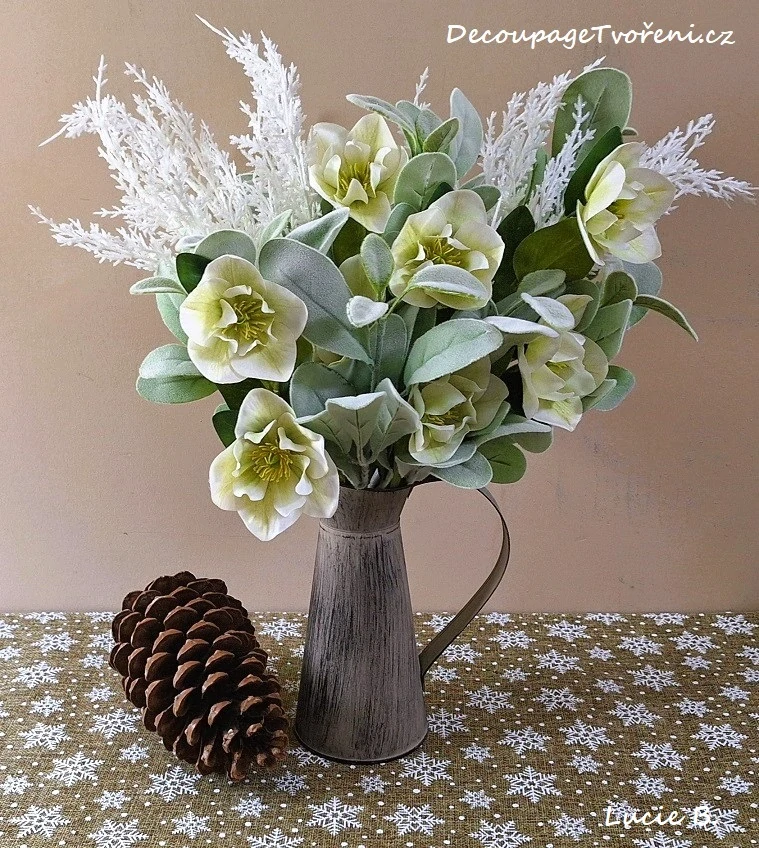 Cypřiš 43 cm bílá, sníh