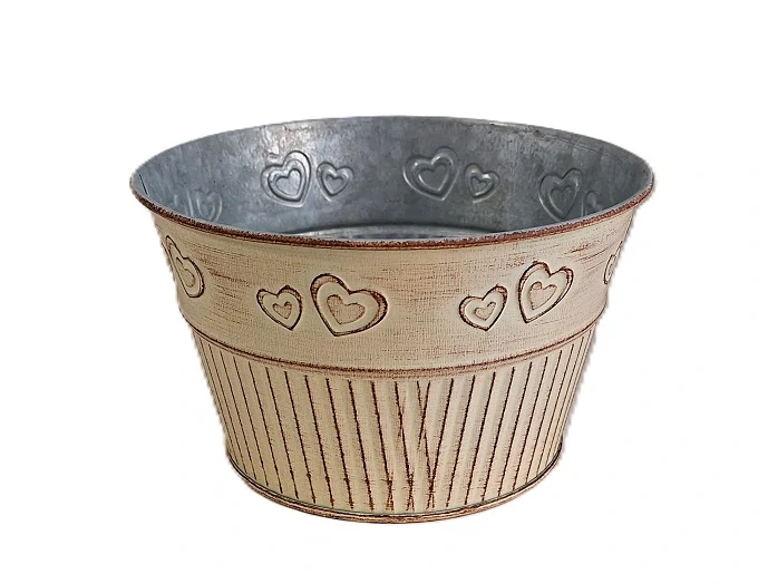 Obal plech 15,5 cm, se srdíčky