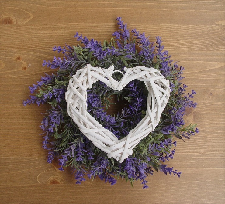 Srdce proutěné 19 cm, bílá