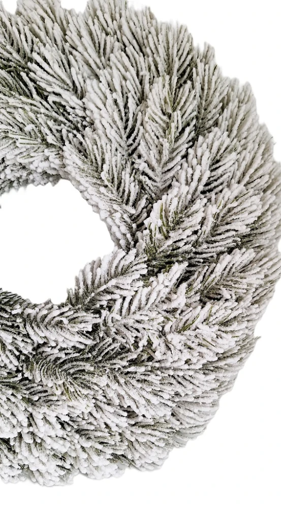 Věnec 40 cm chvojí, sníh (CA)