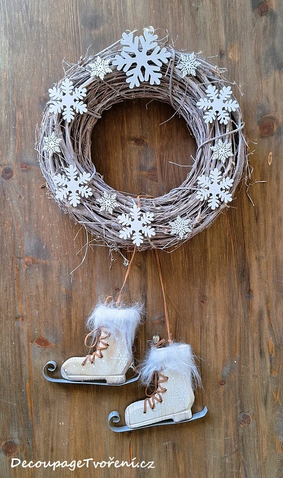 Vločka 7 cm bílá (závěs)