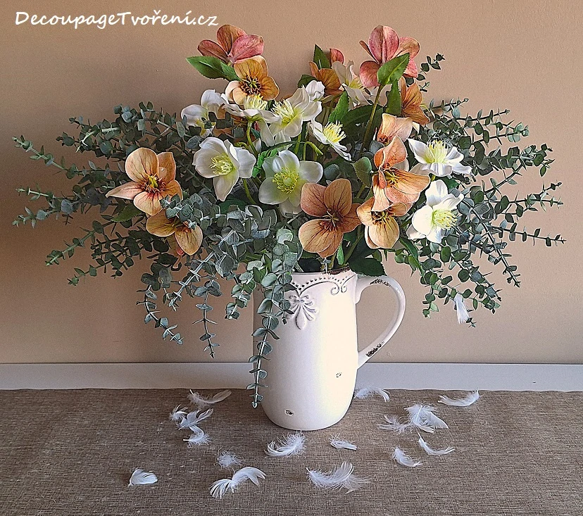 Čemeřice 38 cm s listem, meruňková